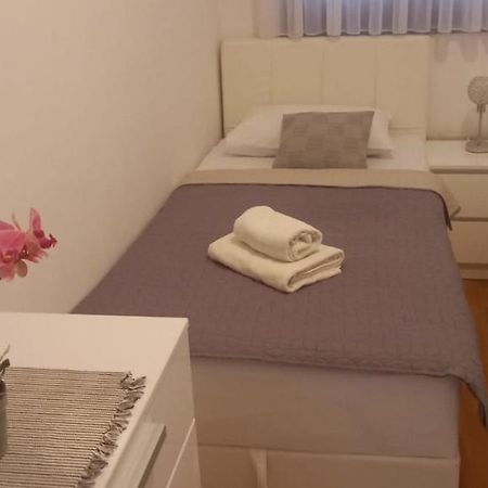 Marys Home Apartment Medugorje エクステリア 写真