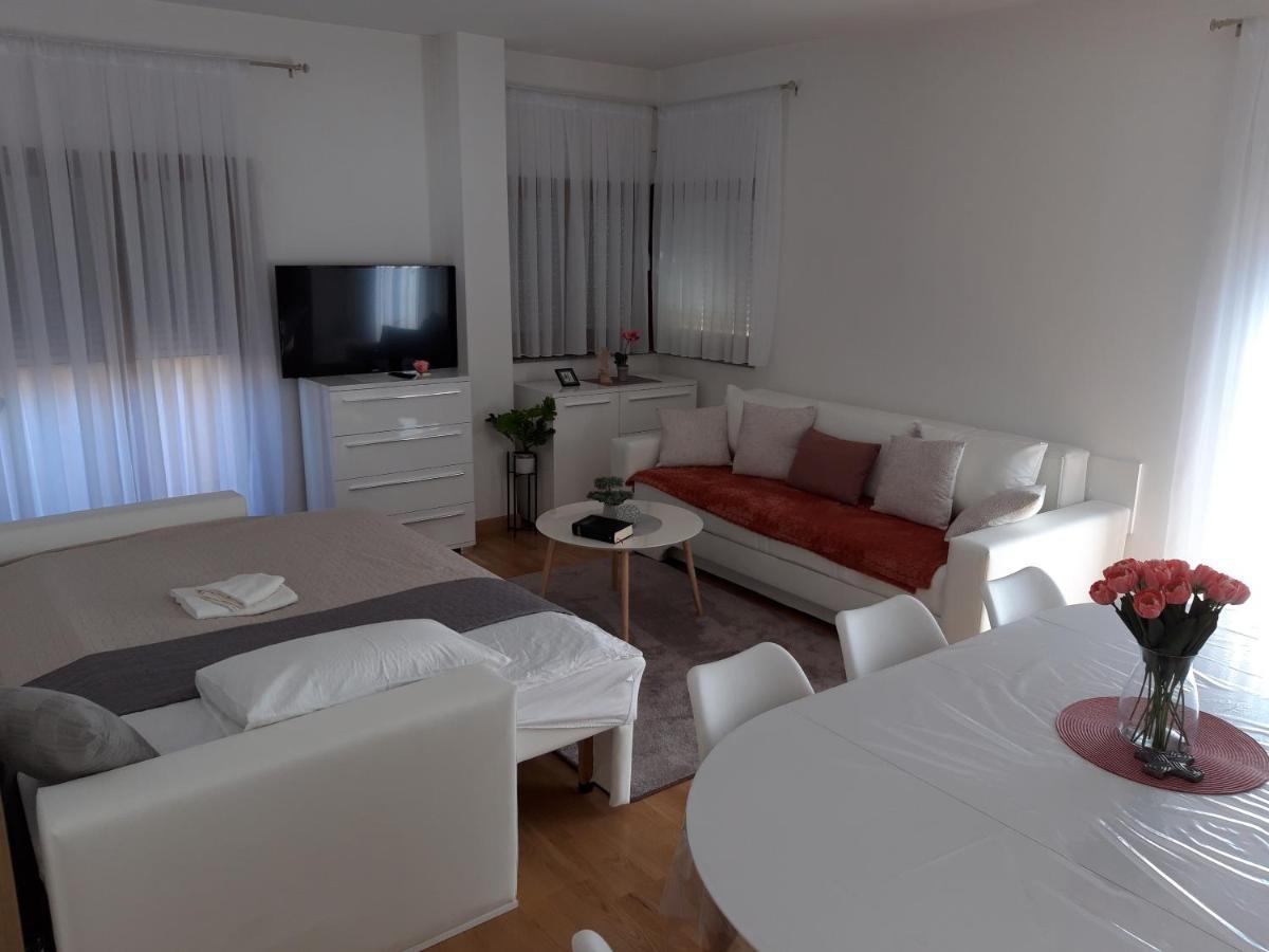 Marys Home Apartment Medugorje エクステリア 写真