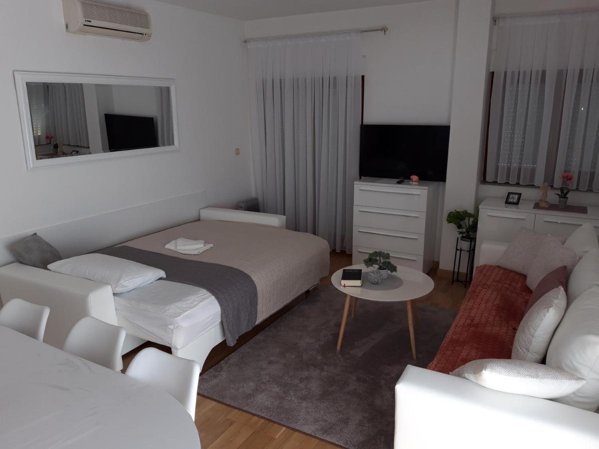 Marys Home Apartment Medugorje エクステリア 写真