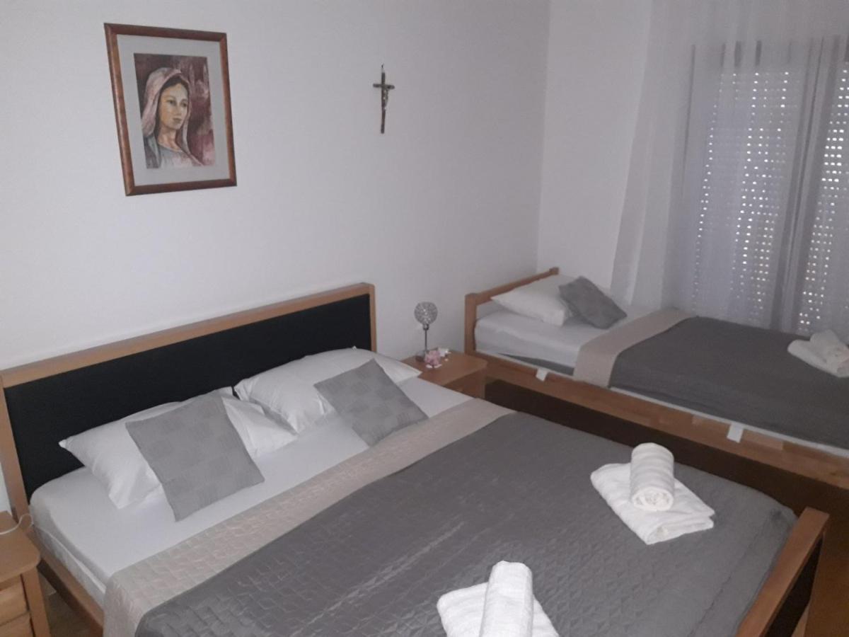 Marys Home Apartment Medugorje エクステリア 写真
