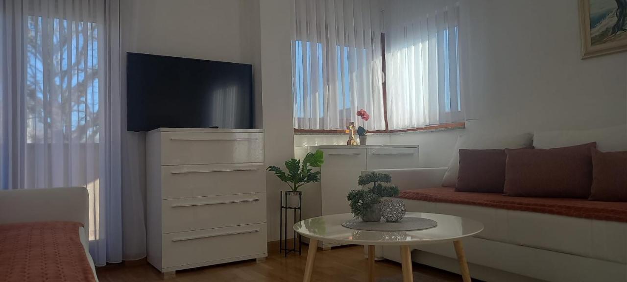 Marys Home Apartment Medugorje エクステリア 写真