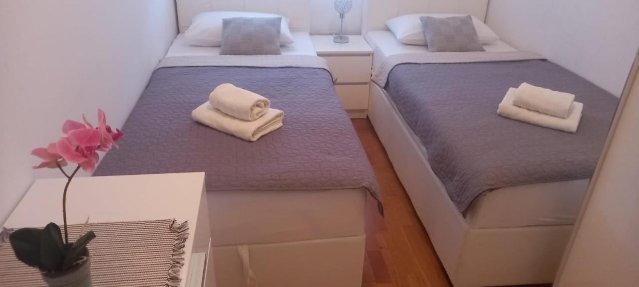 Marys Home Apartment Medugorje エクステリア 写真