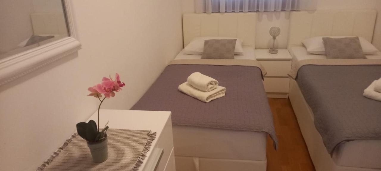 Marys Home Apartment Medugorje エクステリア 写真